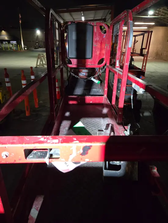 2019 MEC MICRO 19 Scissor Lift