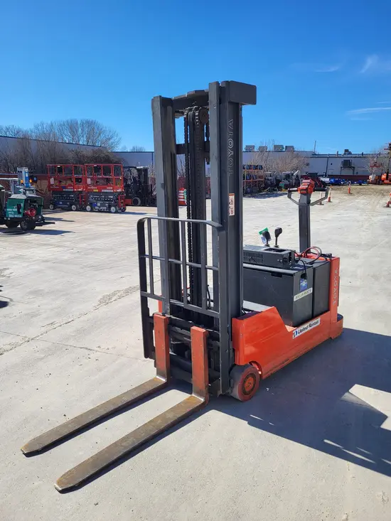 2018 Toyota 6BWC20 Warehouse Forklift