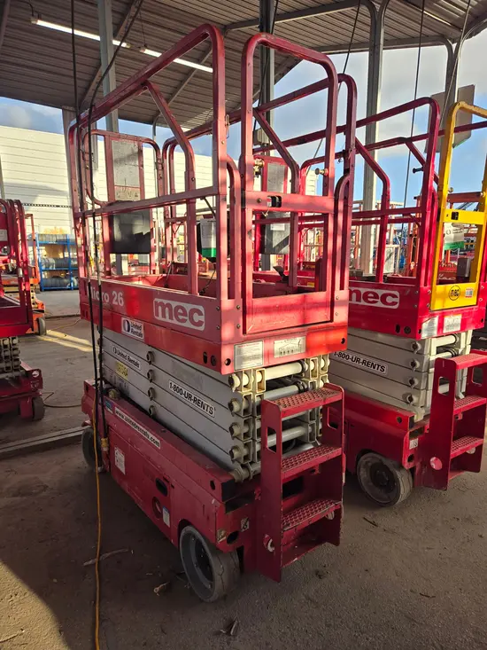 2019 MEC MICRO 26 Scissor Lift