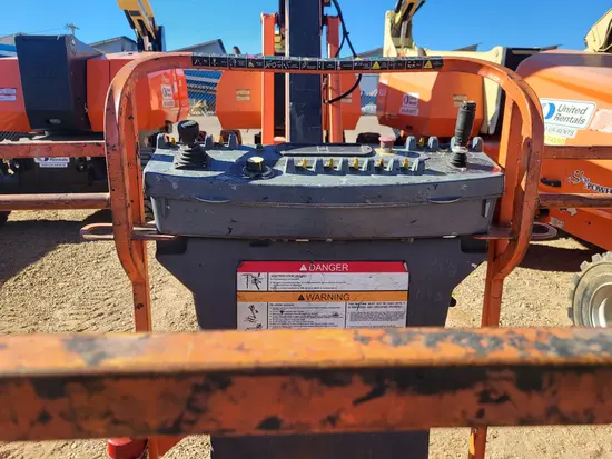 2015 JLG 800AJ Articulating Boom Lift