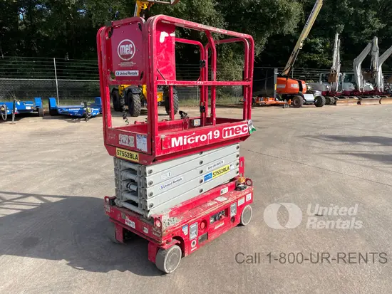 2018 MEC MICRO 19 Scissor Lift