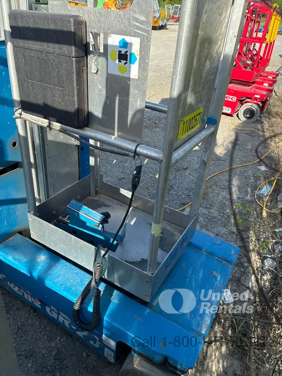 2019 Genie GR-20 Self-Propelled One-Person Lift