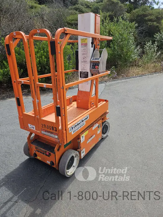 2022 Snorkel TM16E Self-Propelled One-Person Lift