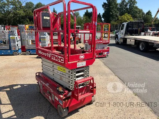 2017 MEC MICRO 19 Scissor Lift