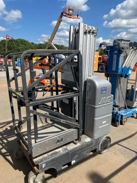 2018 JLG 20MVL Self-Propelled One-Person Lift