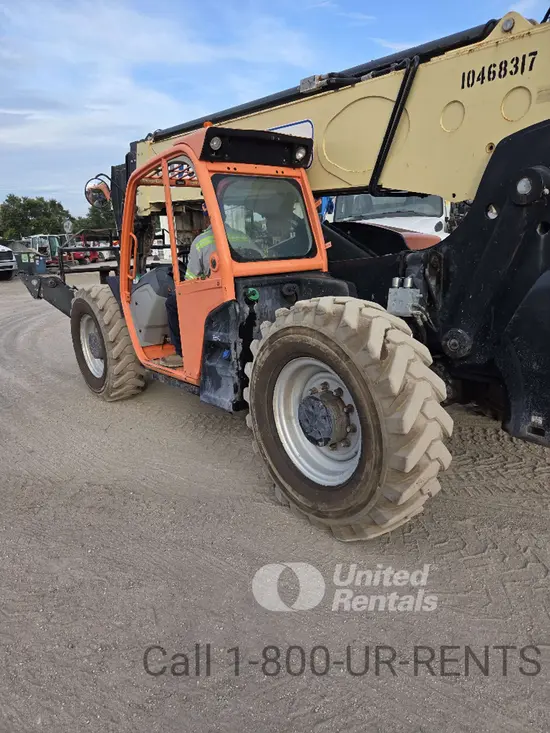 2016 JLG 1055 Forklift