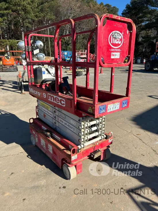 2019 MEC MICRO 19 Scissor Lift