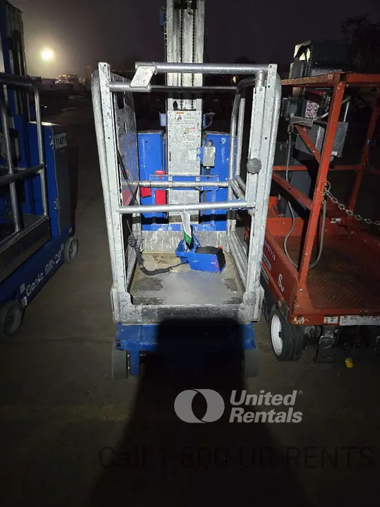 2016 Genie GR-20 Self-Propelled One-Person Lift