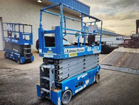2018 Genie GS-3232 Scissor Lift