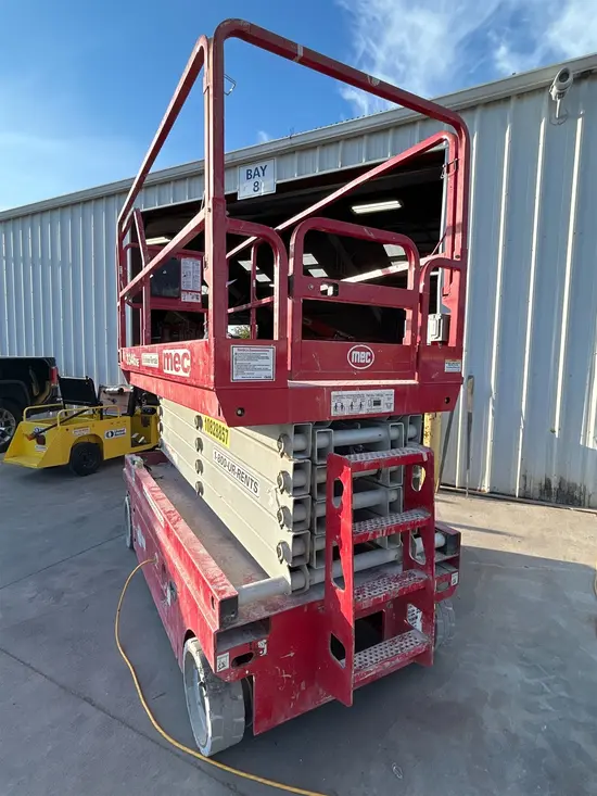 2018 MEC 3346SE Scissor Lift