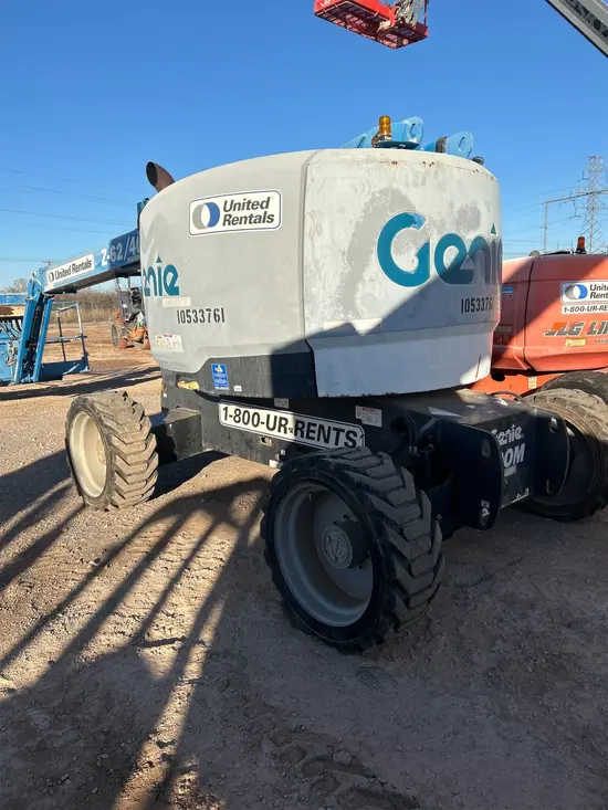 2016 Genie Z-62/40J Articulating Boom Lift