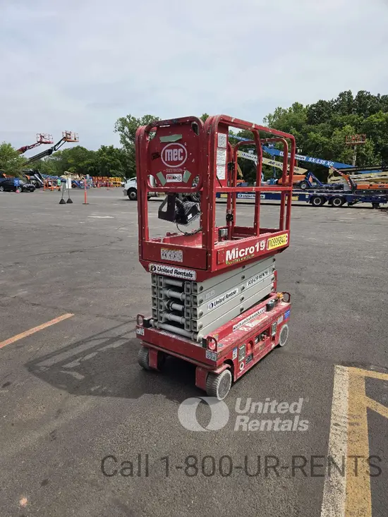2019 MEC MICRO 19 Scissor Lift