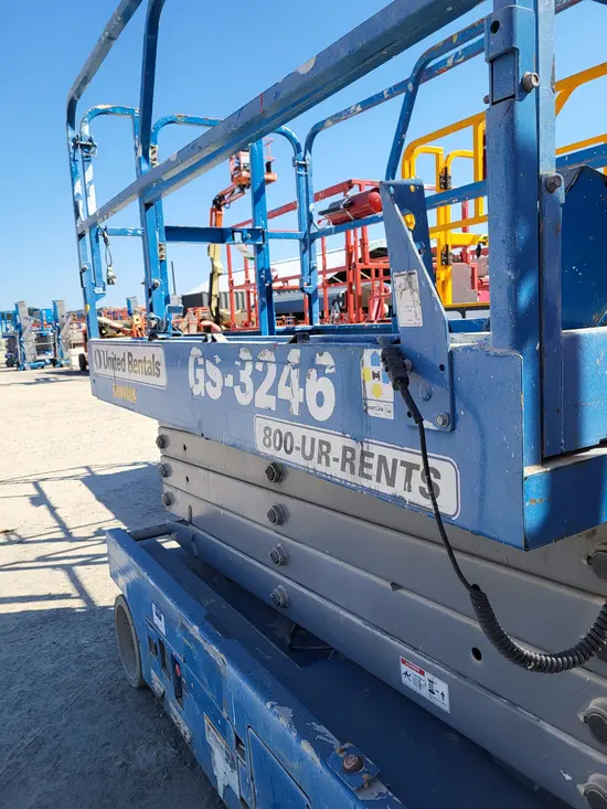 2018 Genie GS-3246 Scissor Lift