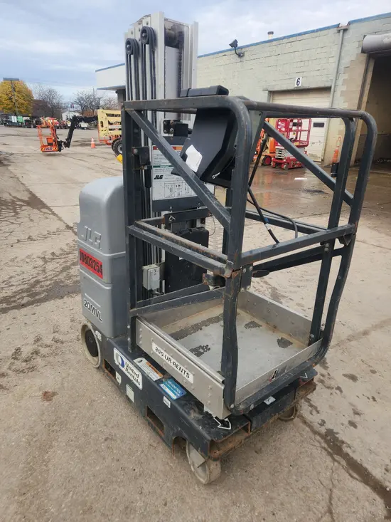 2018 JLG 20MVL Self-Propelled One-Person Lift