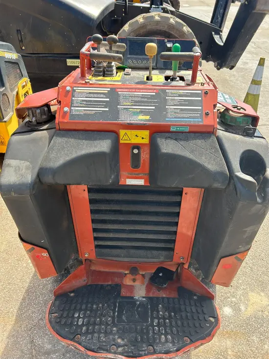 2022 Ditch Witch SK1050B Track Loader