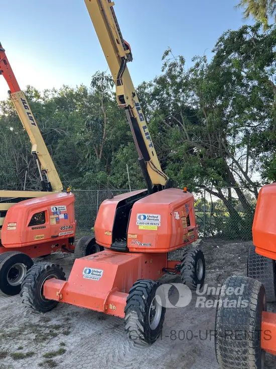 2017 JLG 400S Boom Lift