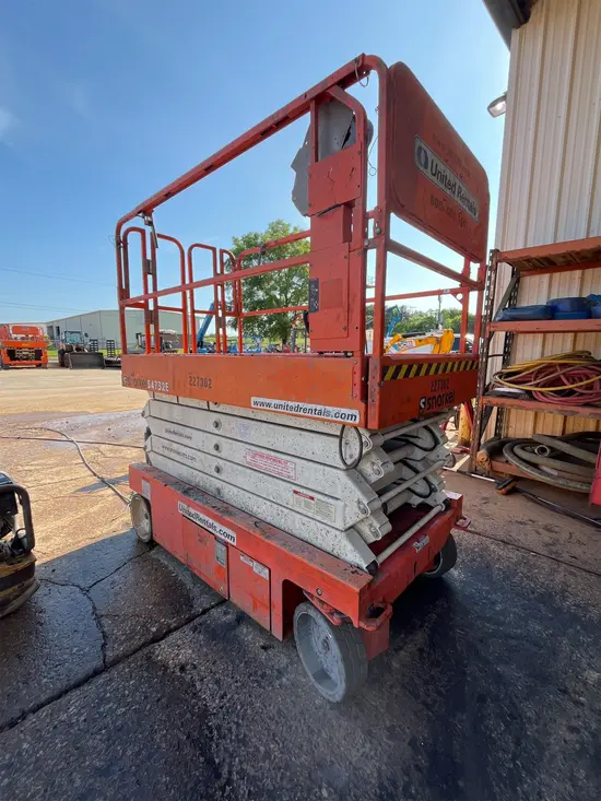2019 Snorkel S4732E Scissor Lift
