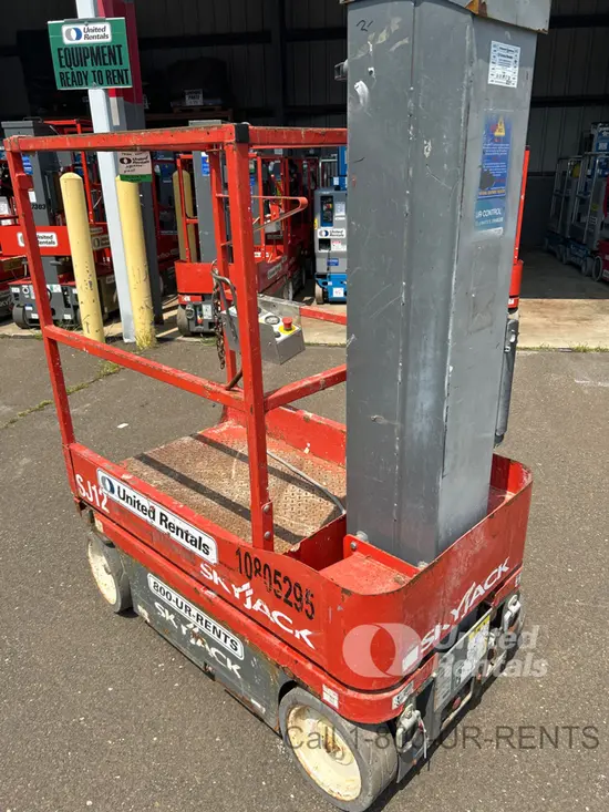 2018 Skyjack SJ12 Self-Propelled One-Person Lift