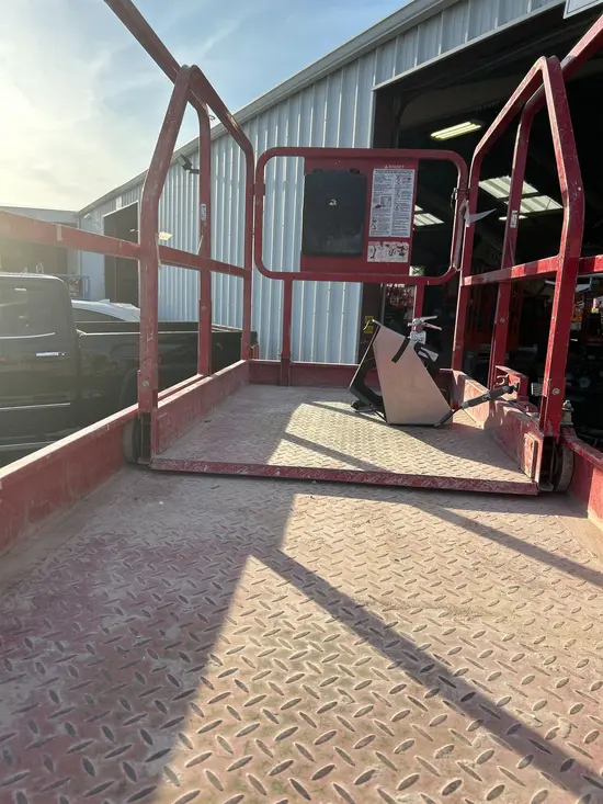 2018 MEC 3346SE Scissor Lift