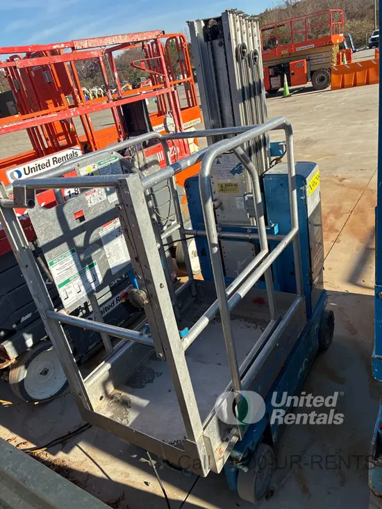 2016 Genie GR-20 Self-Propelled One-Person Lift