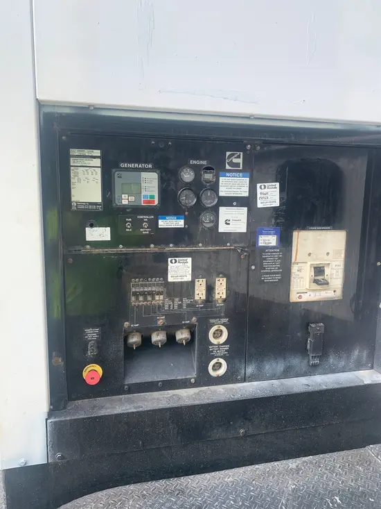 2015 Cummins C300D6R Diesel Generator