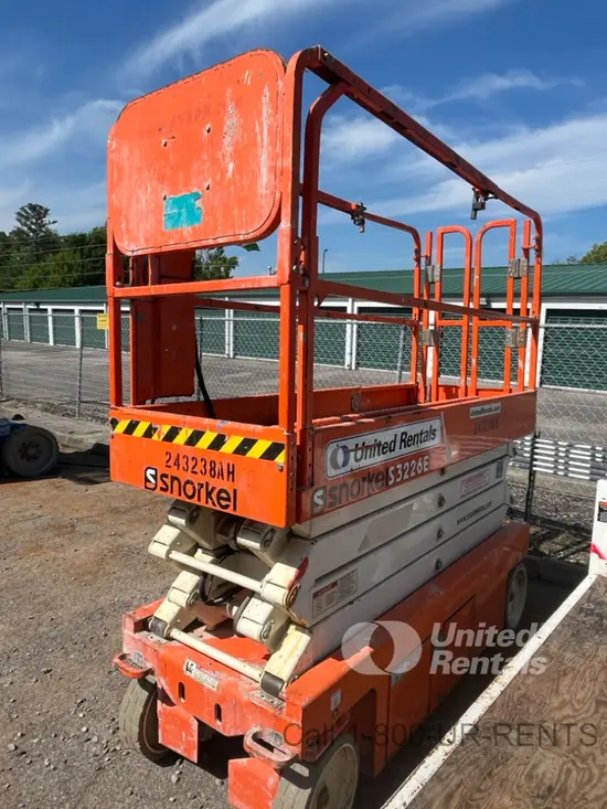 2020 Snorkel S3226E Scissor Lift
