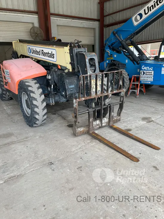 2016 JLG 642 Forklift