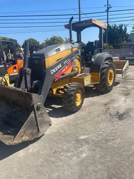 2019 John Deere 210L EP Wheel Loader