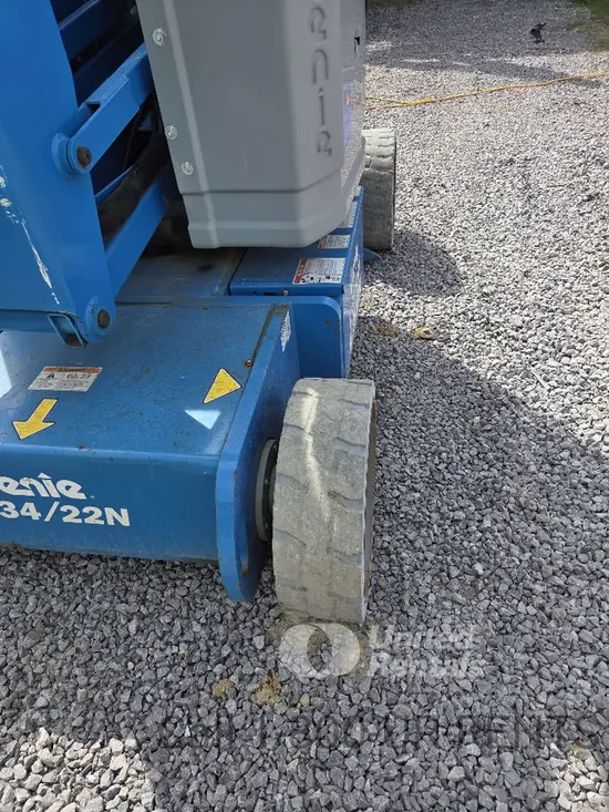 2016 Genie Z-34/22N Articulating Boom Lift