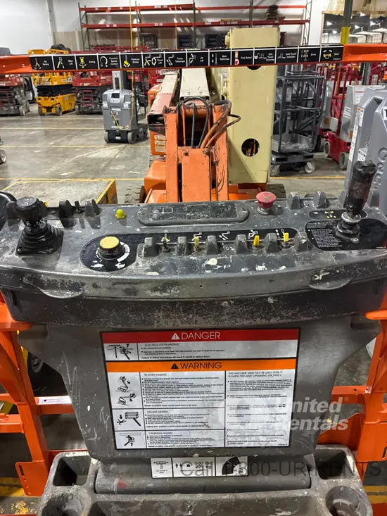 2013 JLG E450AJ Articulating Boom Lift