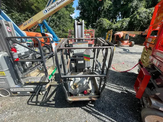 2016 JLG 20MVL Self-Propelled One-Person Lift