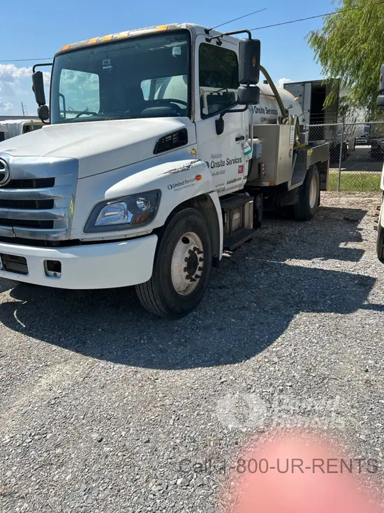2019 HINO 268DCD4X2