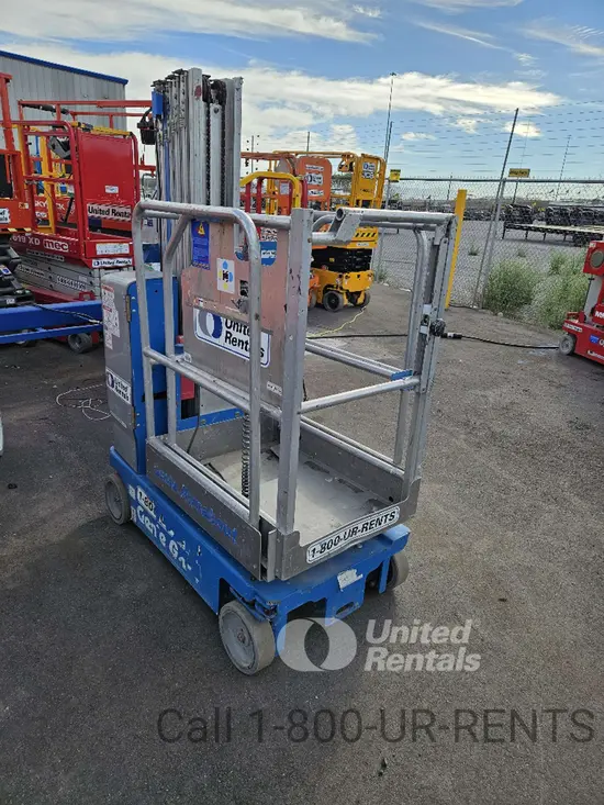 2016 Genie GR-20 Self-Propelled One-Person Lift