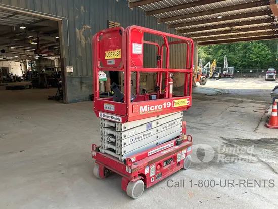 2019 MEC MICRO 19 Scissor Lift
