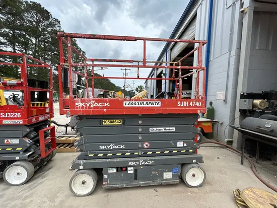 2017 Skyjack SJIII4740 Scissor Lift