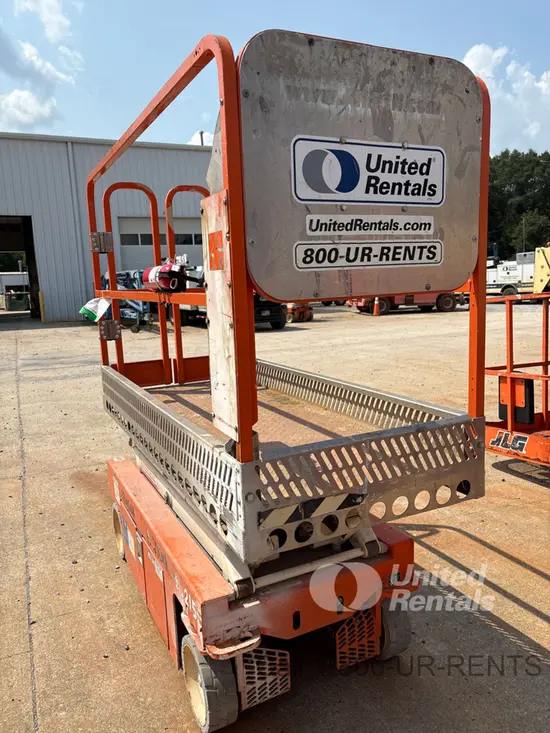 2020 Snorkel S3215L Scissor Lift