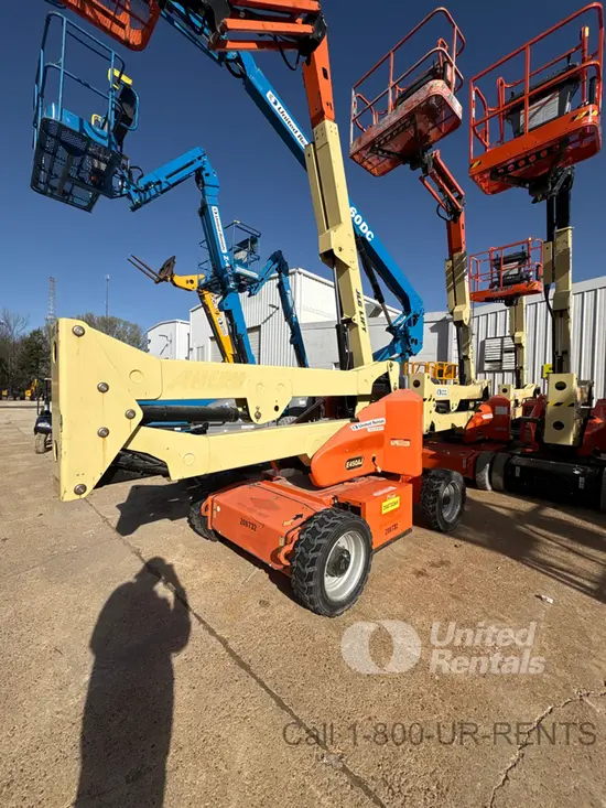 2018 JLG E450AJ Articulating Boom Lift