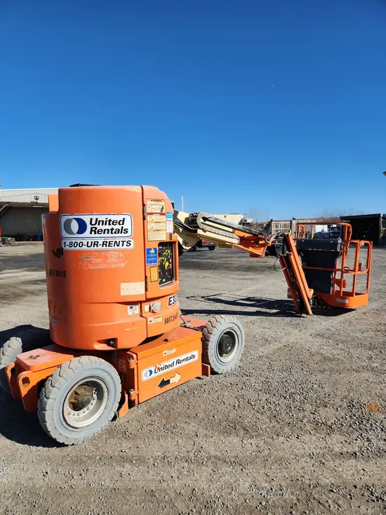 2013 JLG E300AJP Articulating Boom Lift