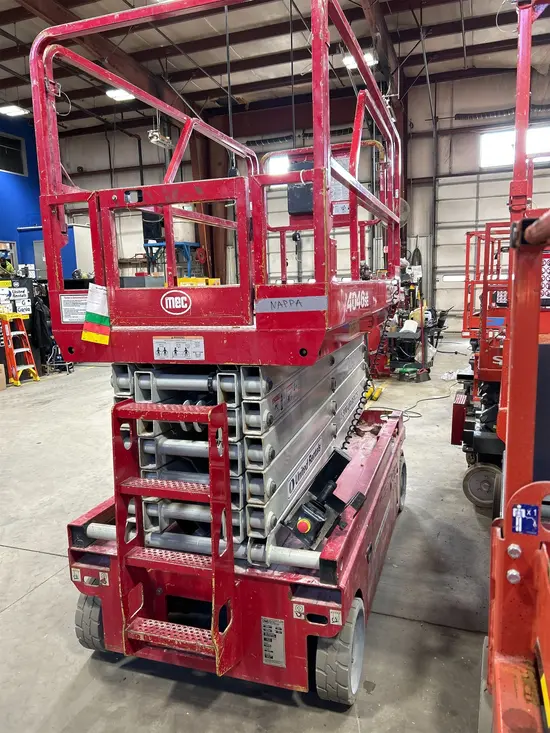2017 MEC 4046SE Scissor Lift