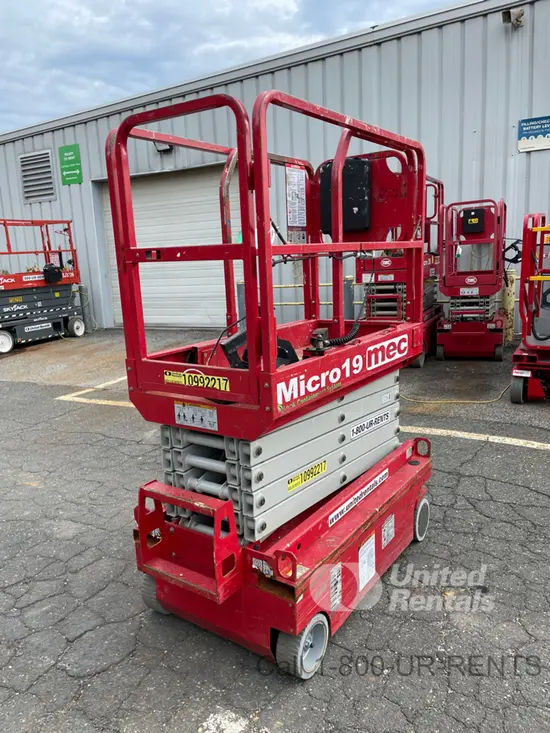 2019 MEC MICRO 19 Scissor Lift