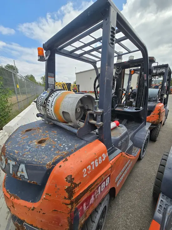 2019 Toyota 8FGU25 Warehouse Forklift