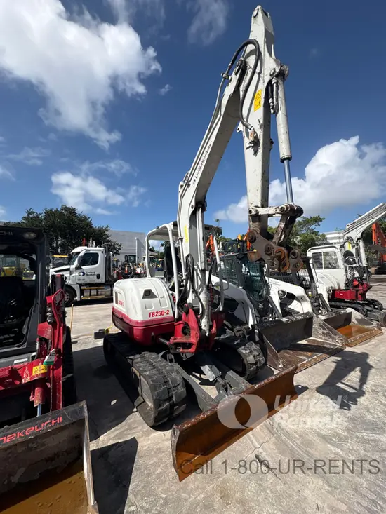 2022 Takeuchi TB250-2R Mini Excavator