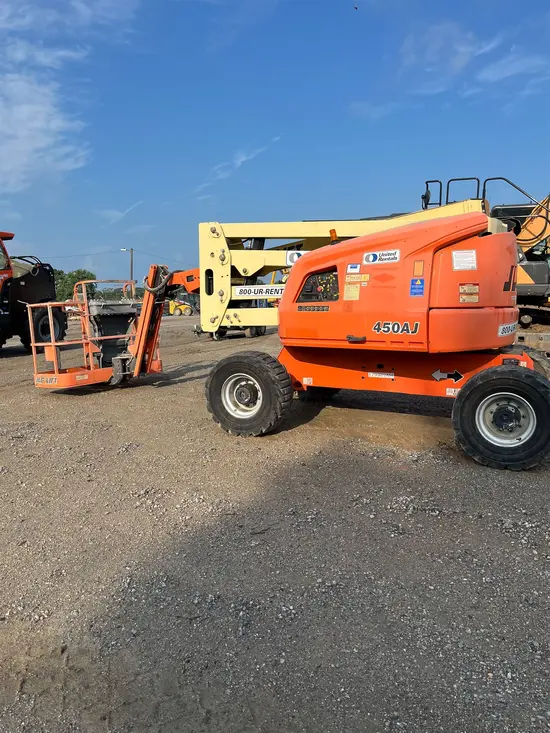 2016 JLG 450AJ Articulating Boom Lift