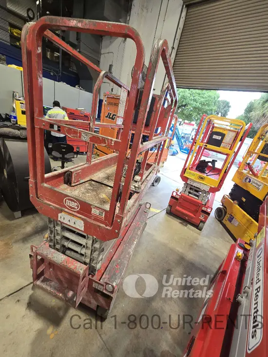 2020 MEC MICRO 19 Scissor Lift