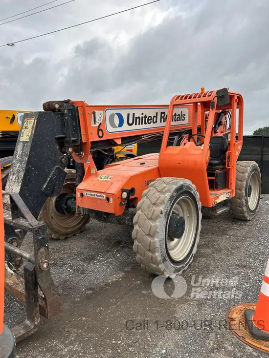 2018 SKYTRAK 6042 Forklift
