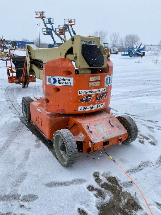 2012 JLG E400AJPN Articulating Boom Lift