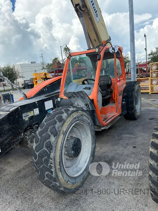 2018 JLG 1055 Forklift