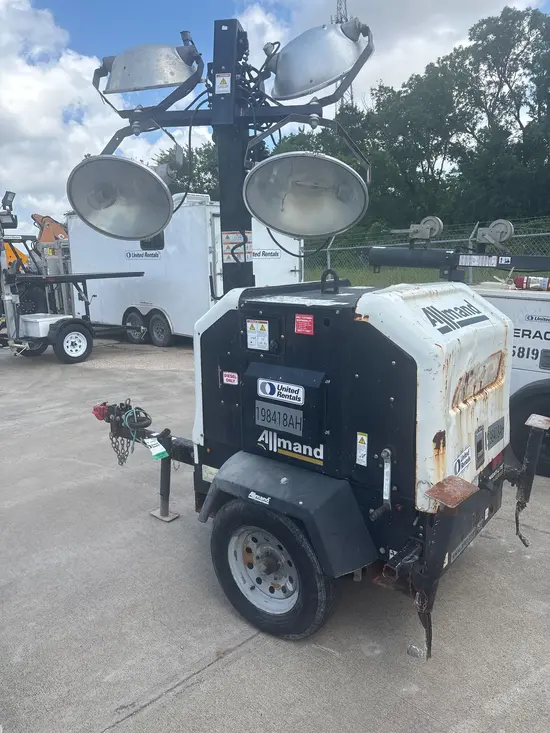 2017 Allmand NL5000 Portable Light Tower