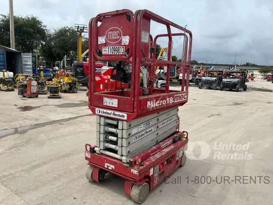 2020 MEC MICRO 19 Scissor Lift