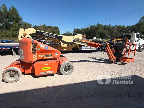 2017 JLG E400AJPN Articulating Boom Lift